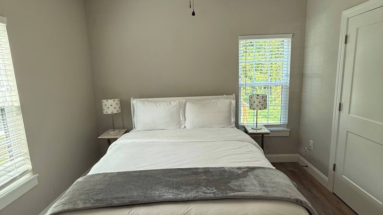 Photo of Bedroom in Glen Raven