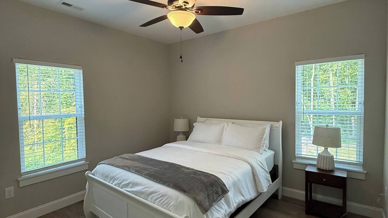 Photo of Bedroom in Glen Raven