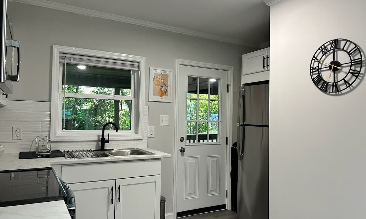 Photo of Kitchen in Southwest Raleigh