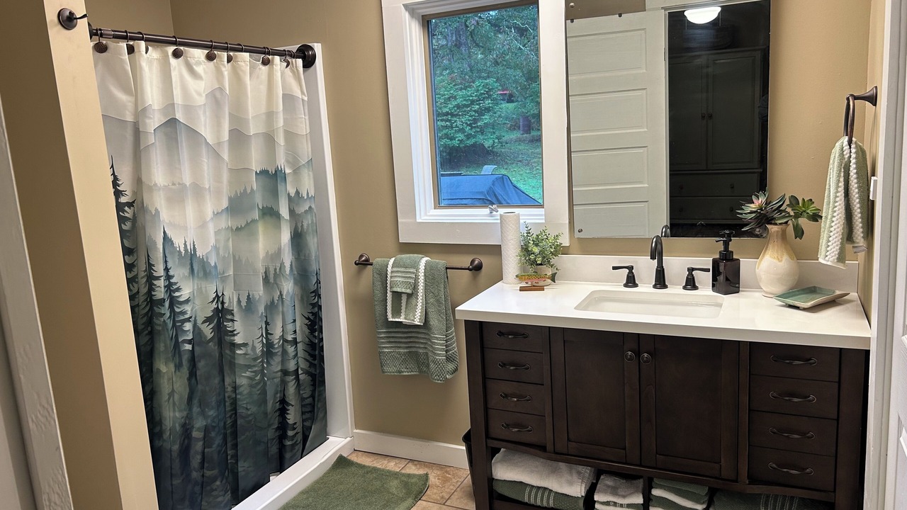 Photo of Bathroom in Cedar Mountain
