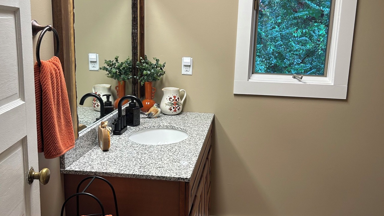 Photo of Bathroom in Cedar Mountain