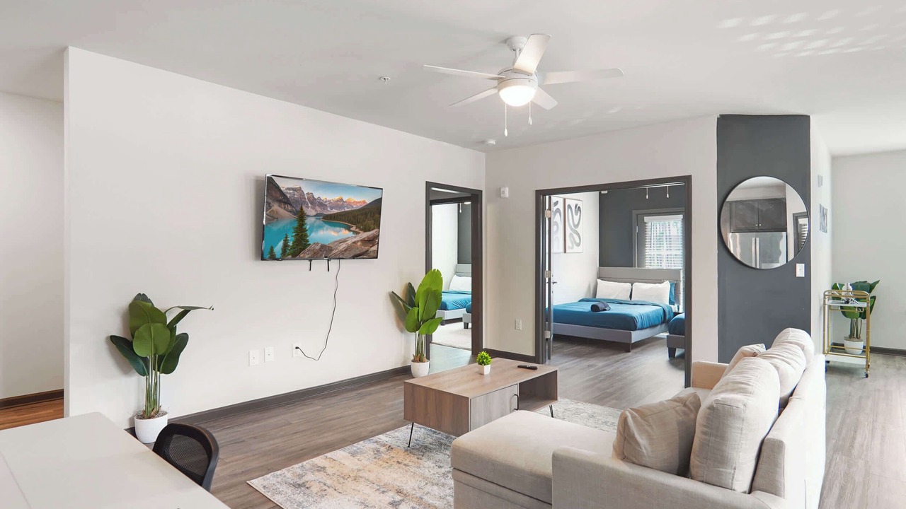 Photo of Livingroom in North Raleigh