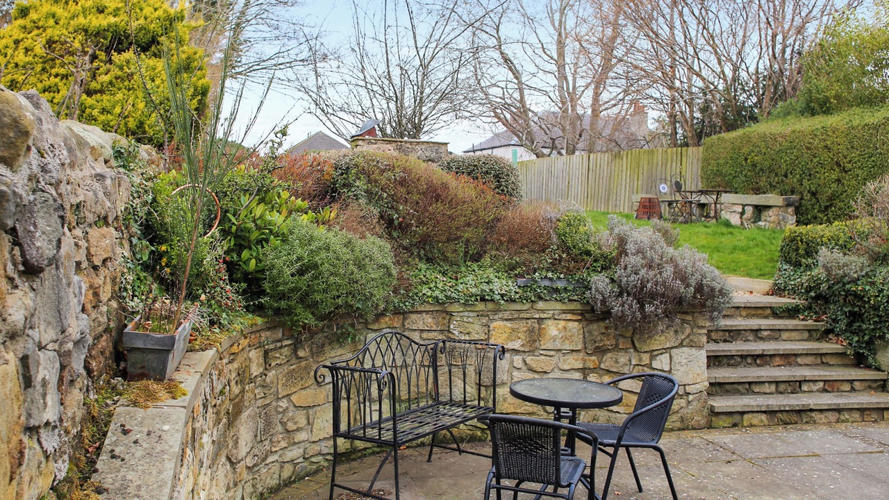 Photo of Outdoor in Roslin