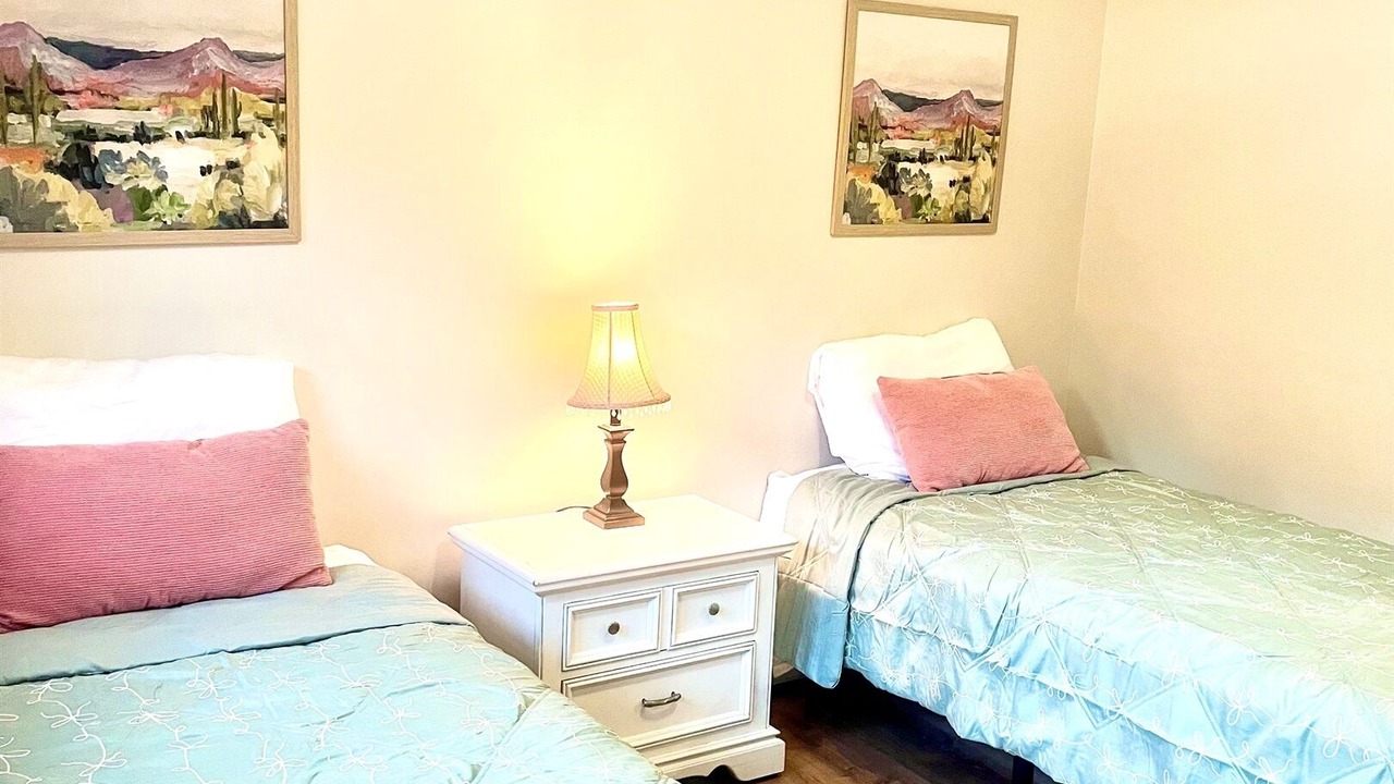 Photo of Bedroom in Albertson