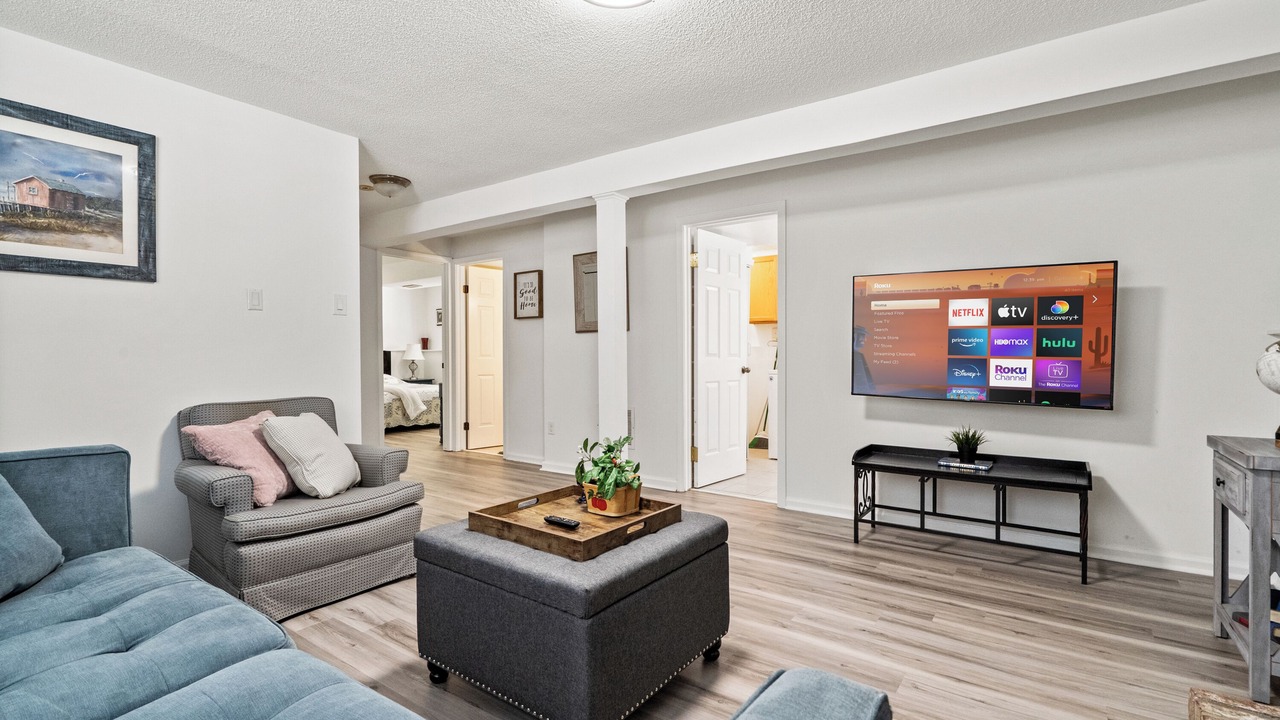 Photo of Livingroom in Pineville