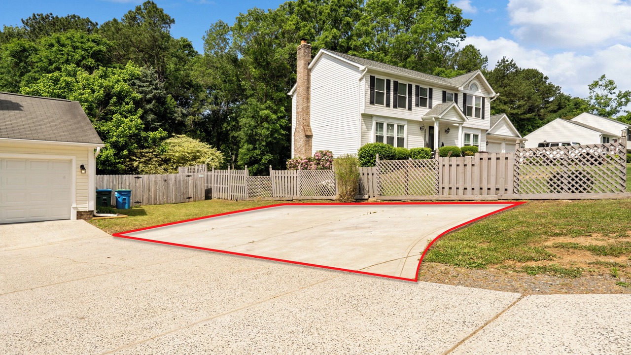 Photo of Outdoor in Pineville