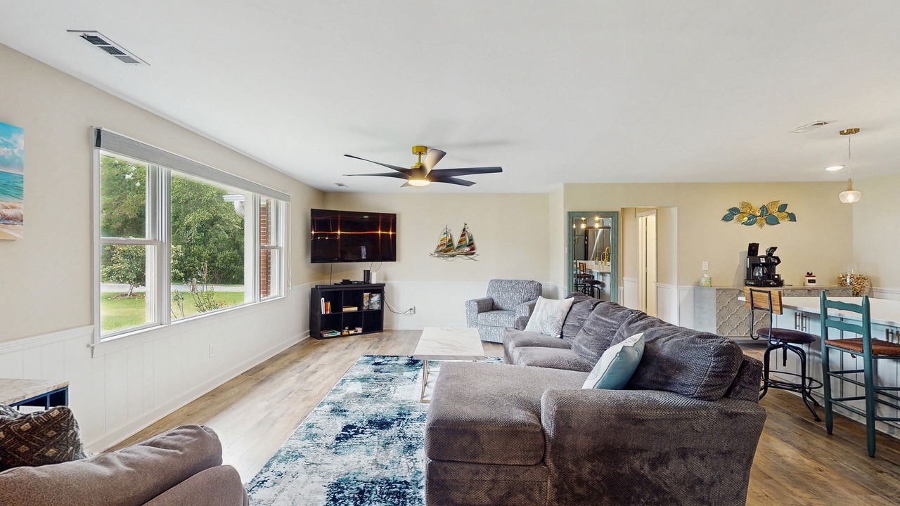 Photo of Livingroom in Newport