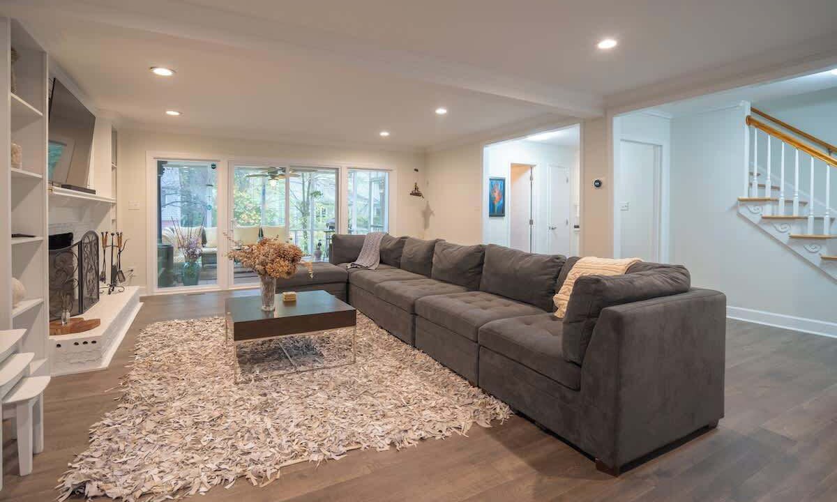 Photo of Livingroom in North Raleigh