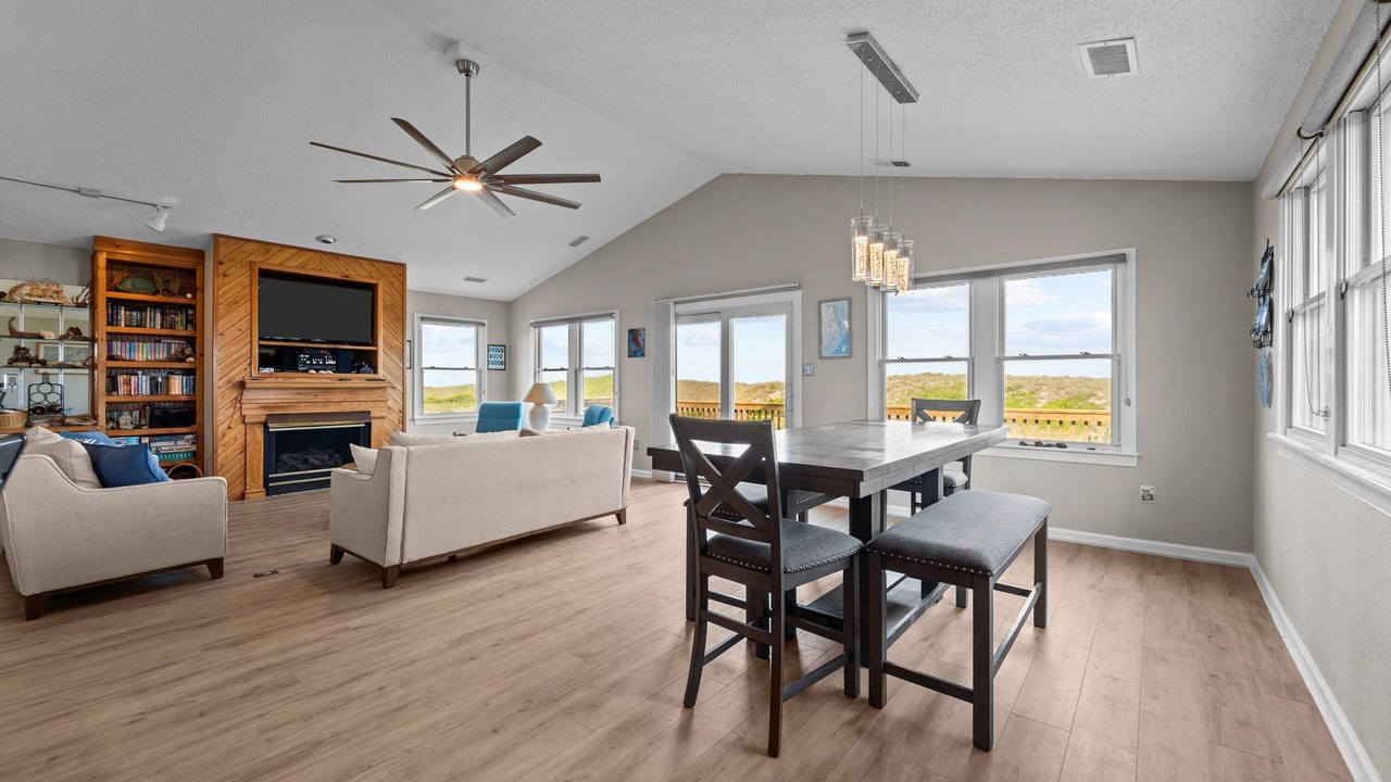 Photo of Livingroom in Waves
