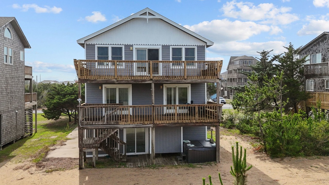 Photo of Outdoor in Waves