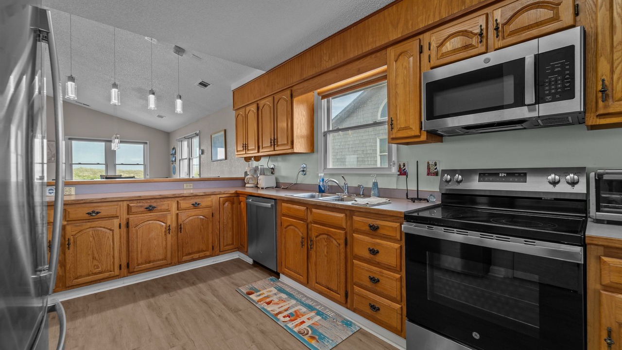Photo of Kitchen in Waves