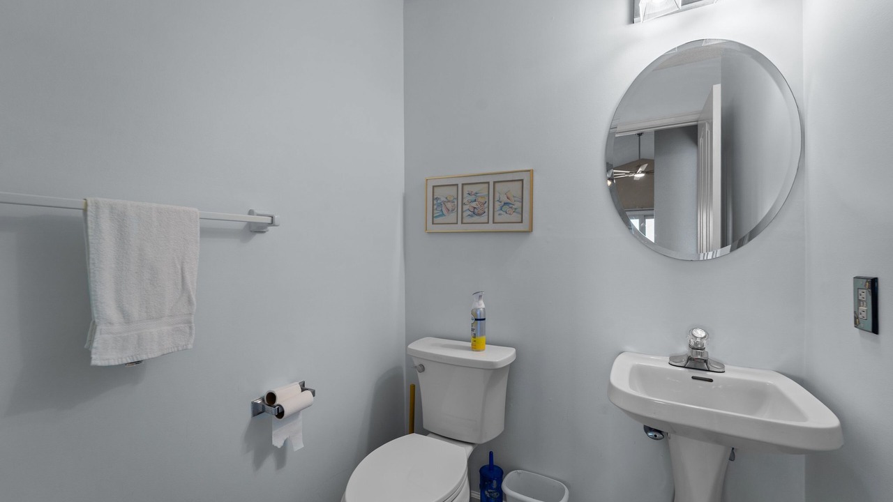 Photo of Bathroom in Waves