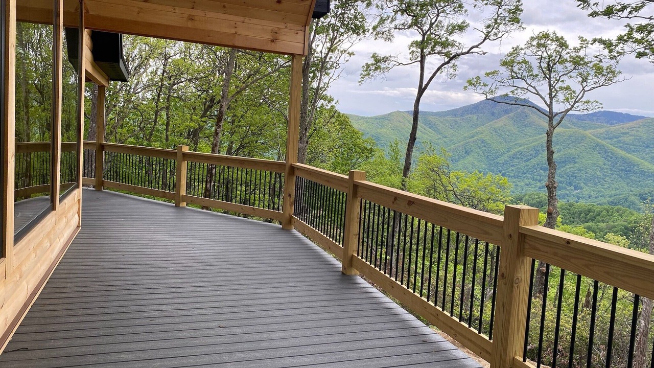 Photo of Patio Balcony in Maggie Valley