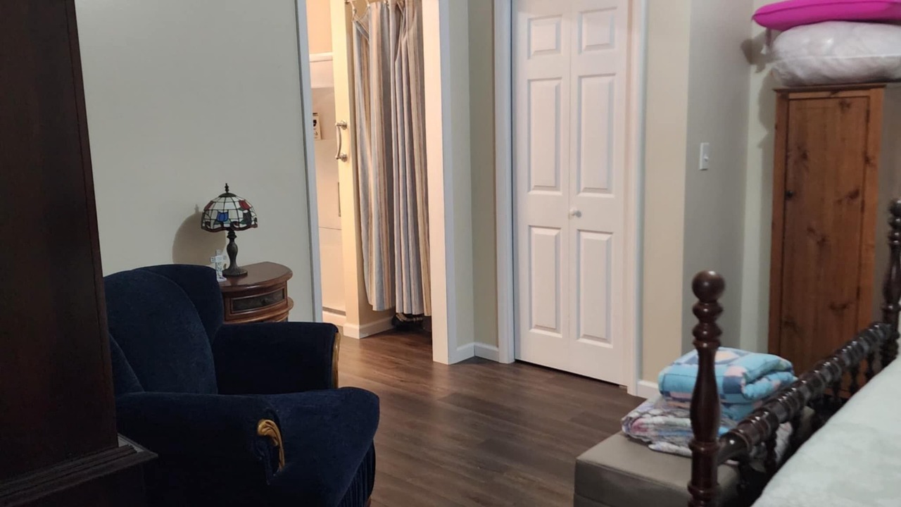 Photo of Bedroom in Hamptonville