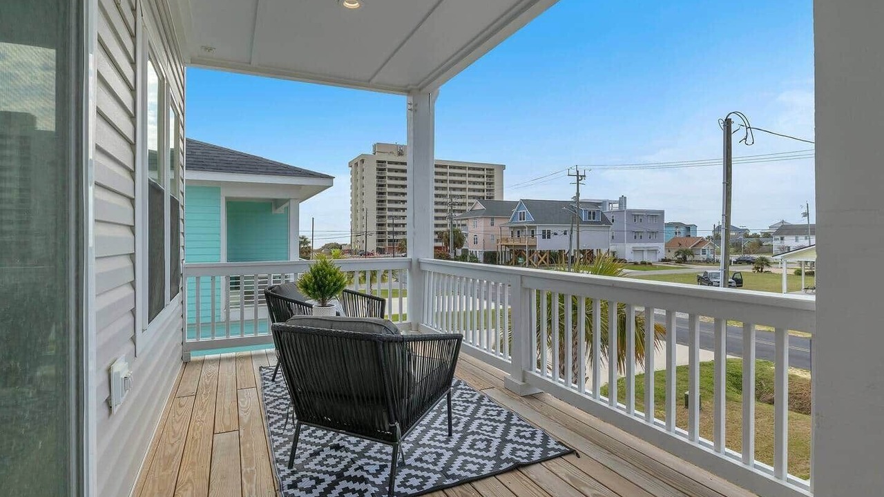 Photo of Patio Balcony in Wilmington Beach