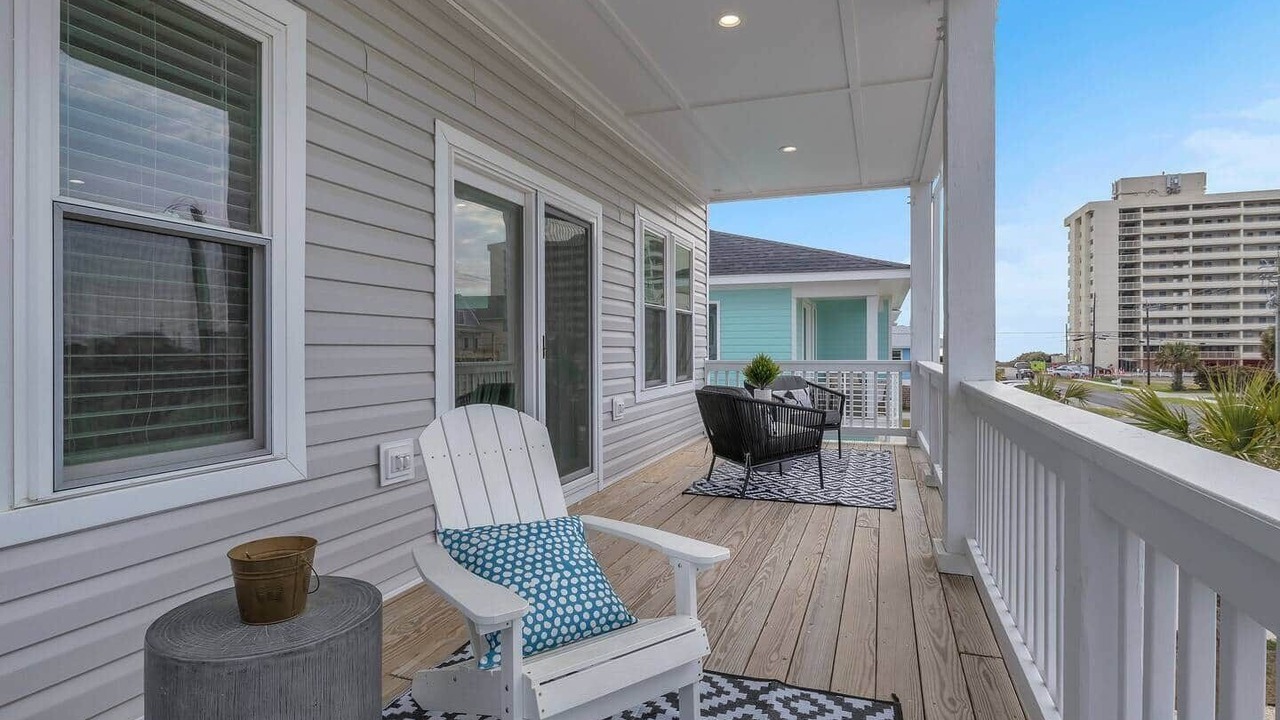 Photo of Patio Balcony in Wilmington Beach