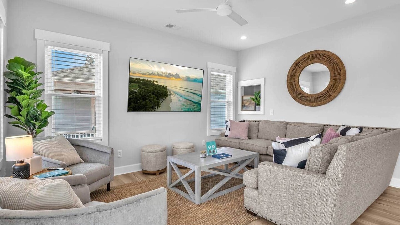 Photo of Livingroom in Wilmington Beach