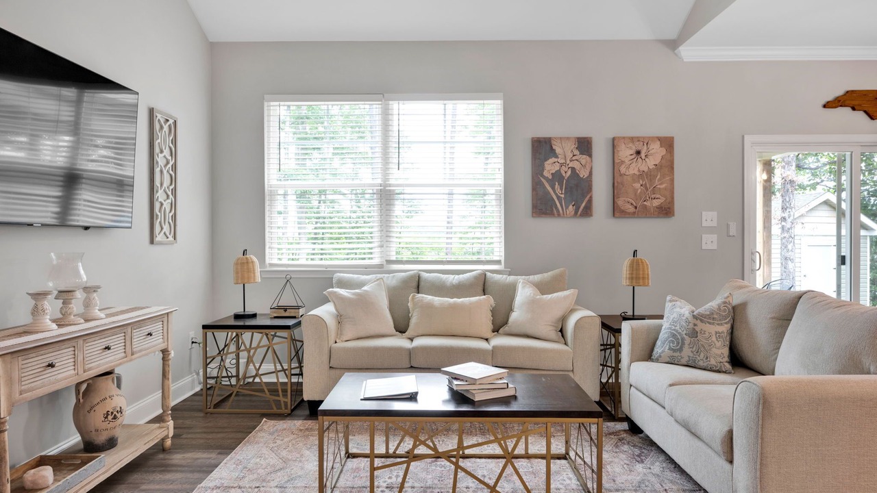 Photo of Livingroom in Westport