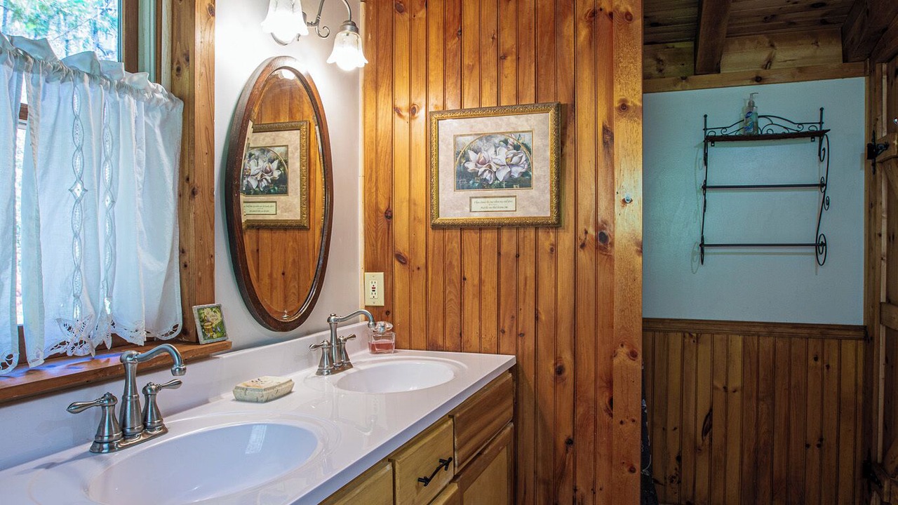 Photo of Bathroom in Robbinsville