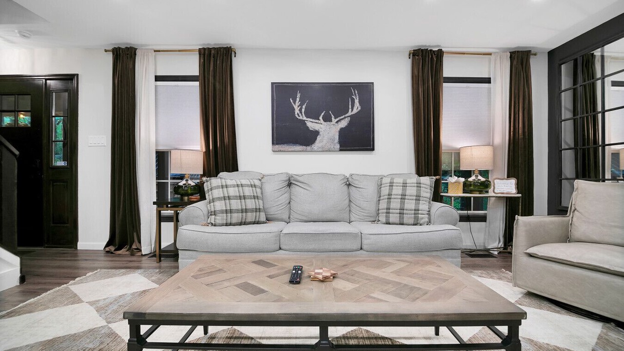 Photo of Livingroom in Deer Run