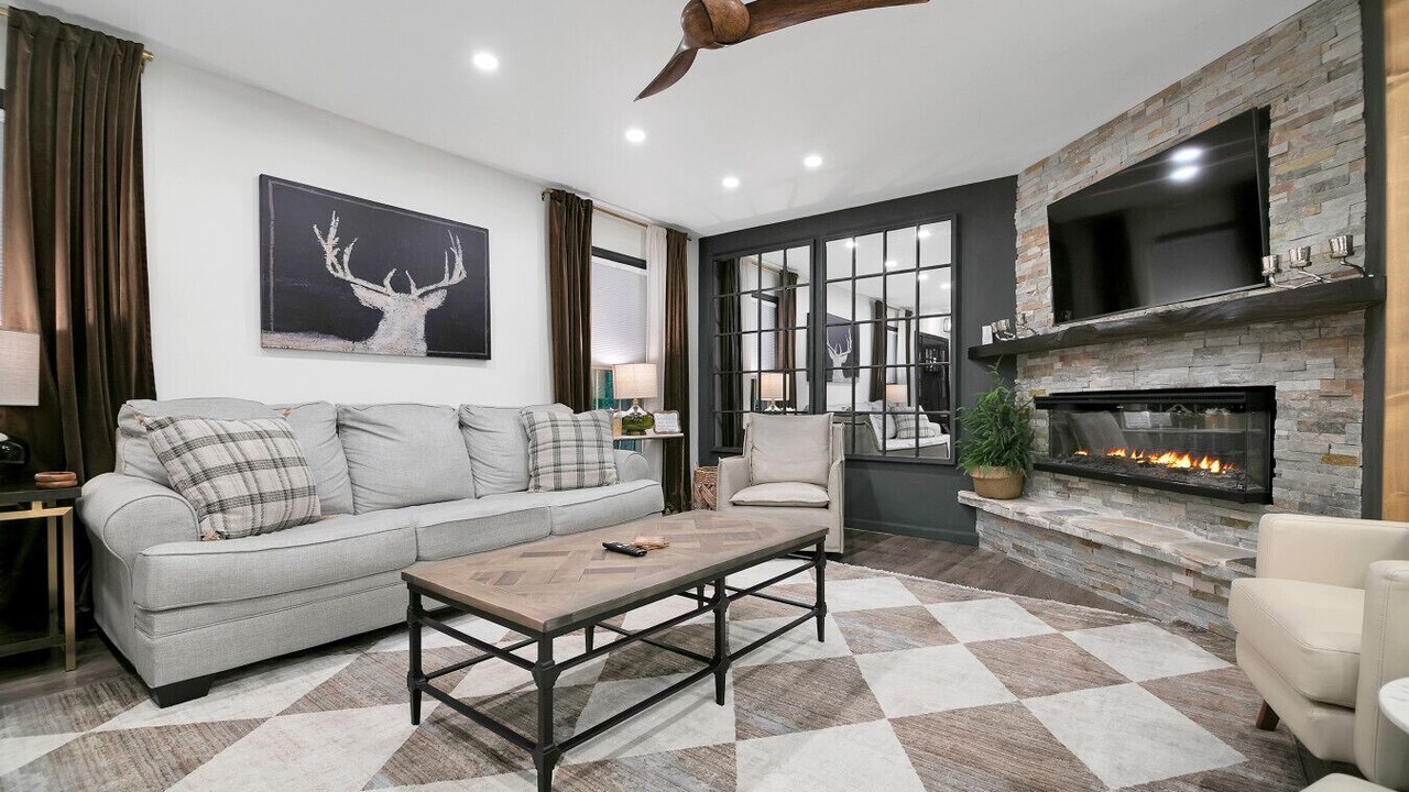 Photo of Livingroom in Deer Run