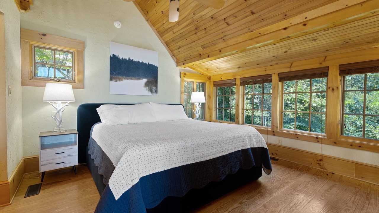 Photo of Bedroom in Black Mountain