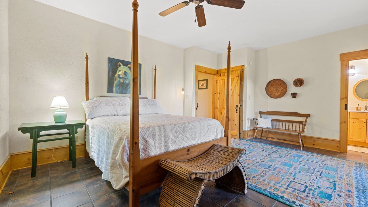 Photo of Bedroom in Black Mountain