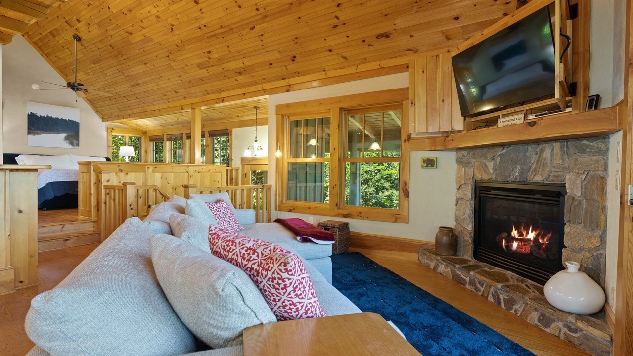 Photo of Livingroom in Black Mountain