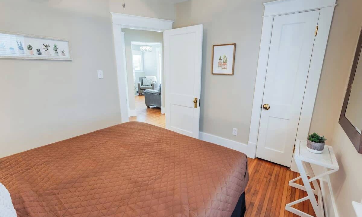 Photo of Bedroom in East Hill