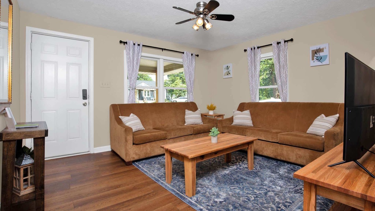 Photo of Livingroom in Terry Sanford