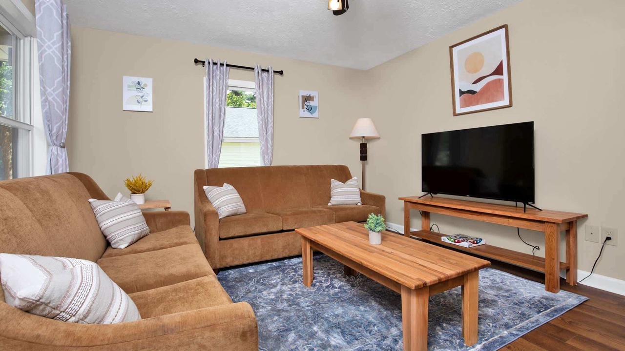 Photo of Livingroom in Terry Sanford