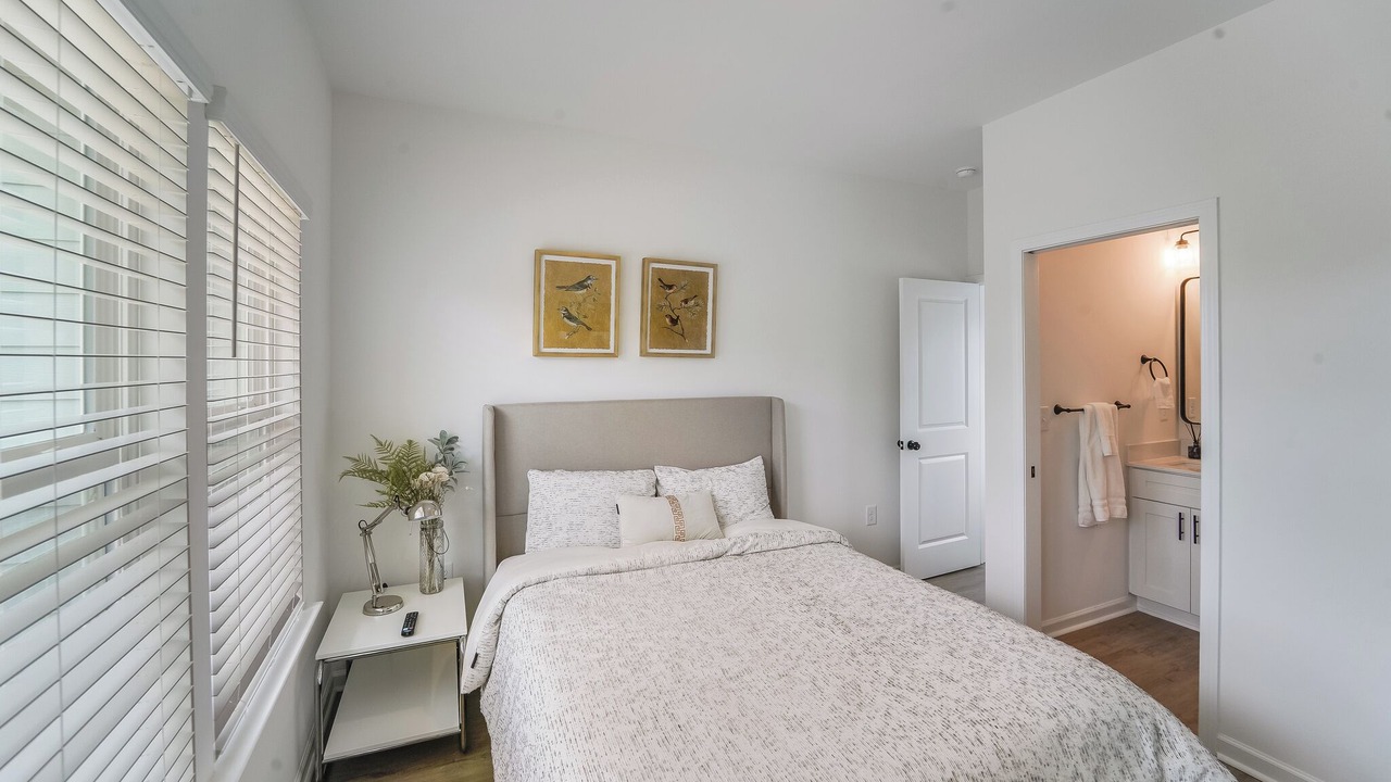 Photo of Bedroom in Cotswold