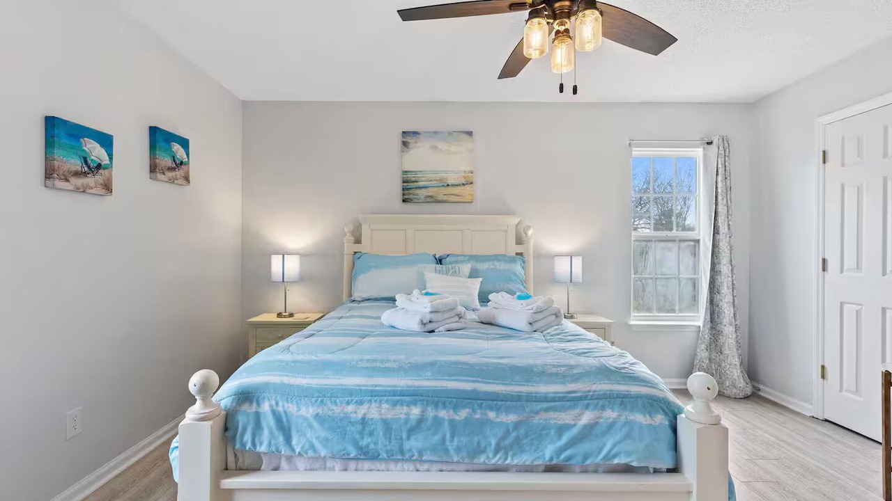 Photo of Bedroom in Myrtle Grove
