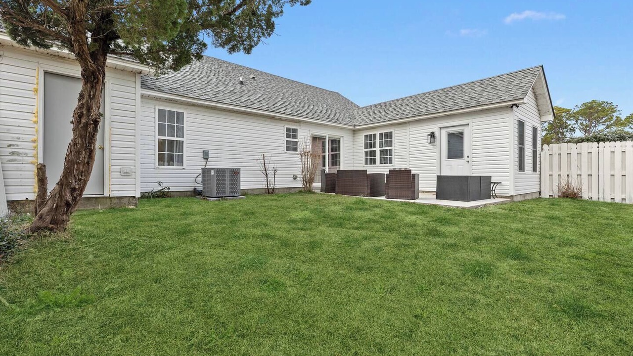 Photo of Outdoor in Myrtle Grove