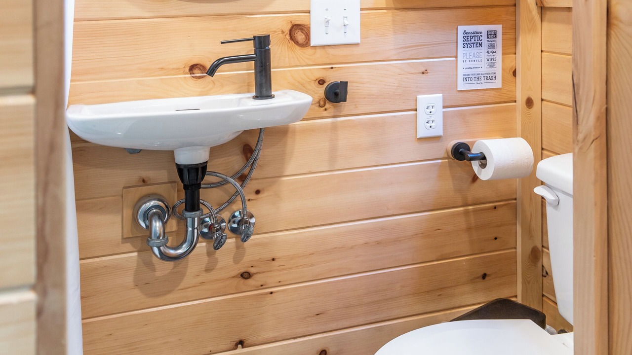 Photo of Bathroom in Todd