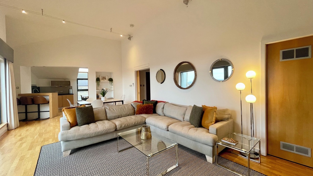 Photo of Livingroom in New Town
