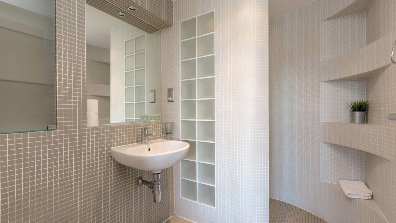 Photo of Bathroom in New Town