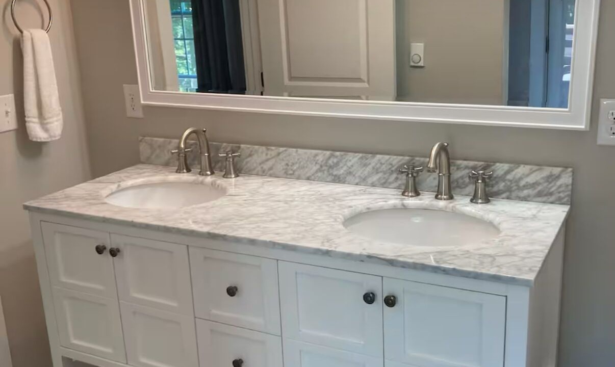 Photo of Bathroom in Charter Hills