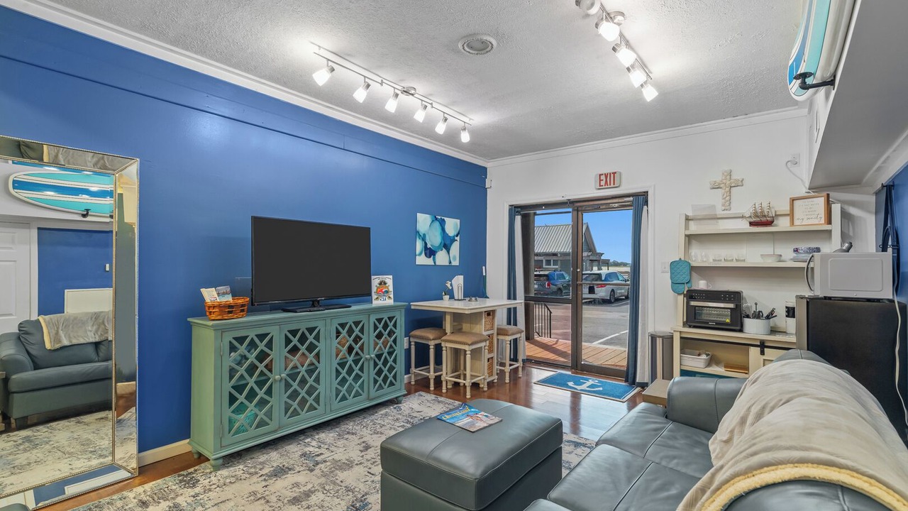 Photo of Livingroom in Swansboro