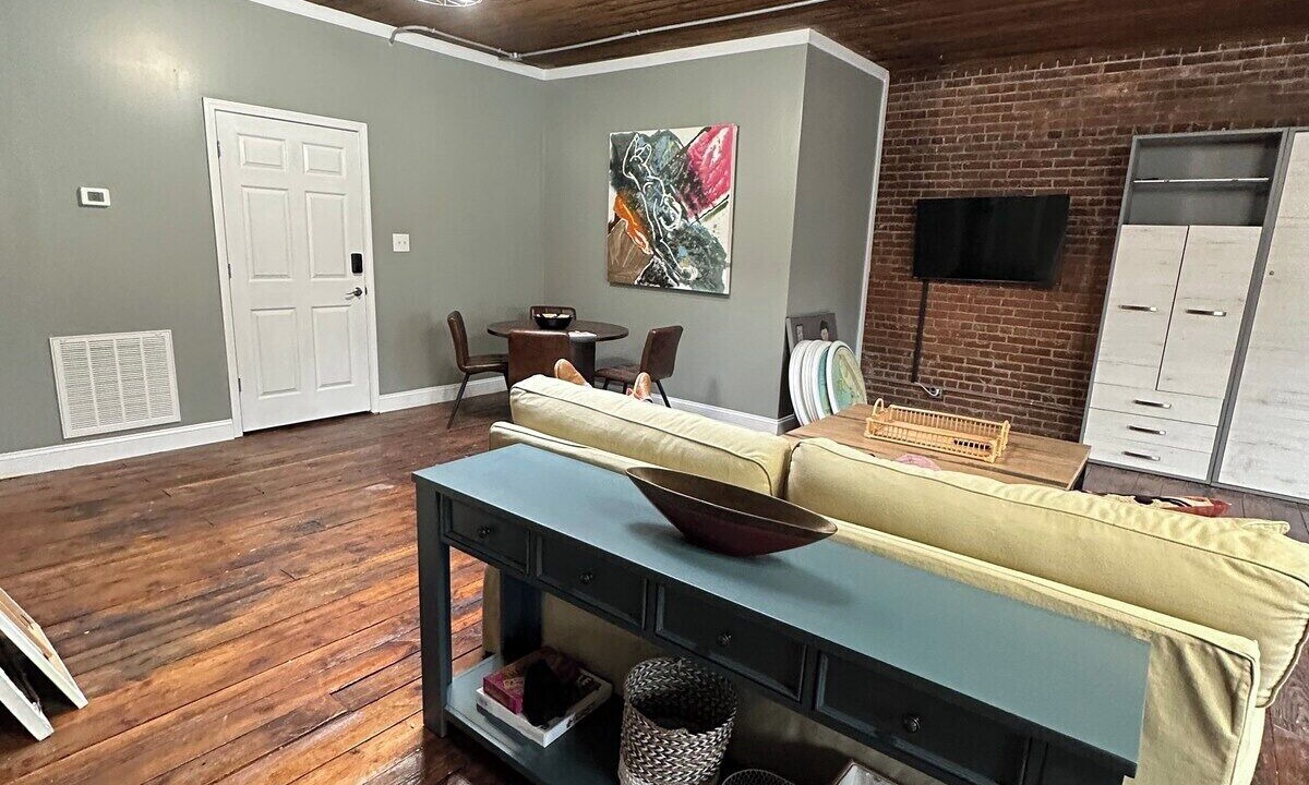 Photo of Livingroom in Pittsboro