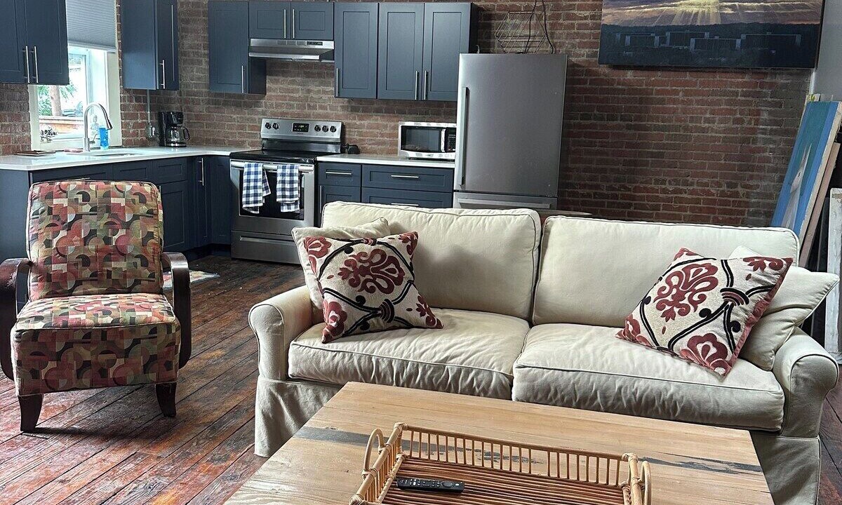Photo of Livingroom in Pittsboro