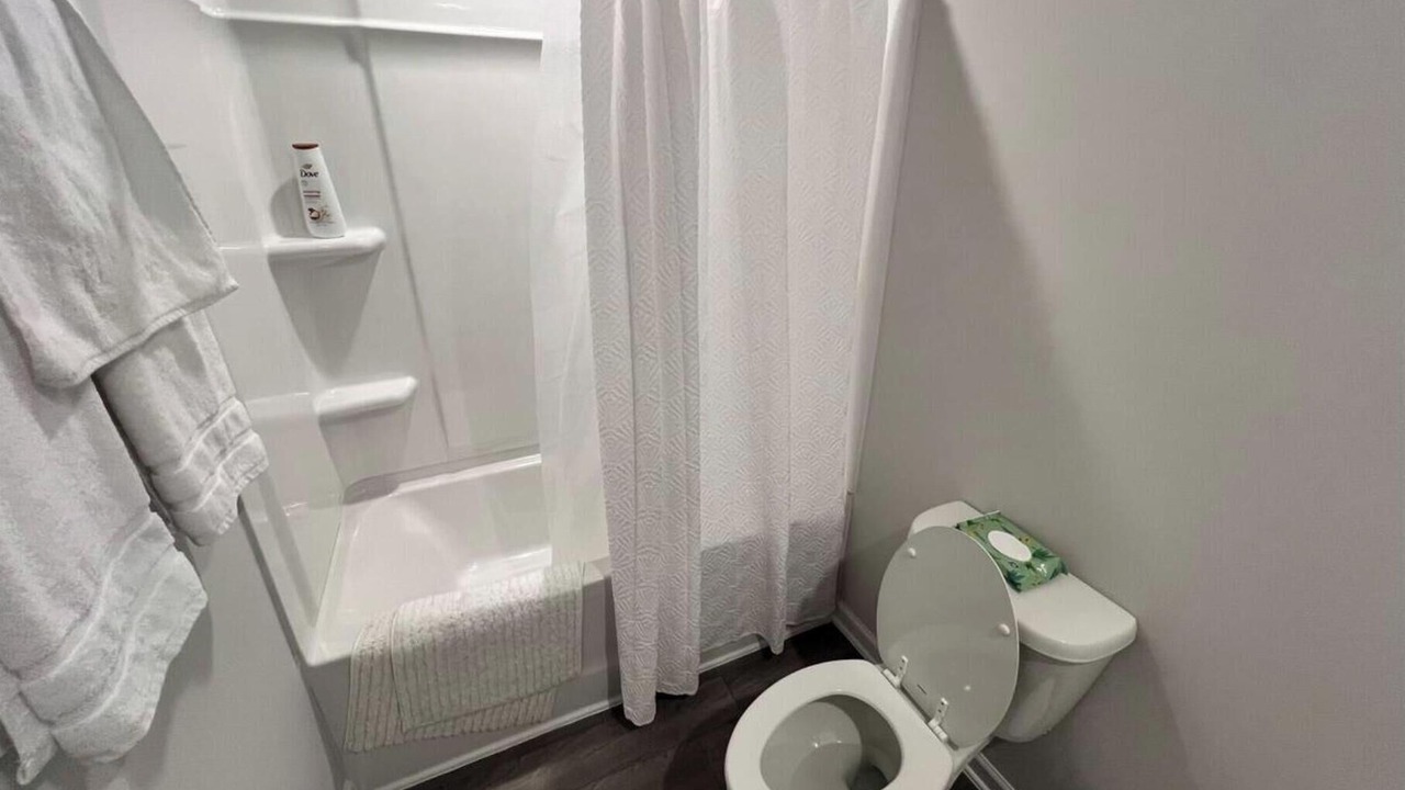 Photo of Bathroom in Roxboro