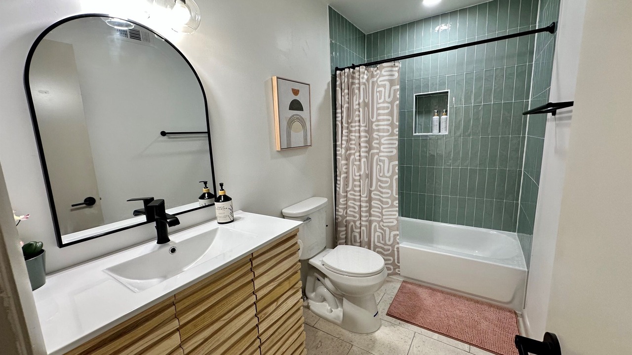 Photo of Bathroom in East Ocean View