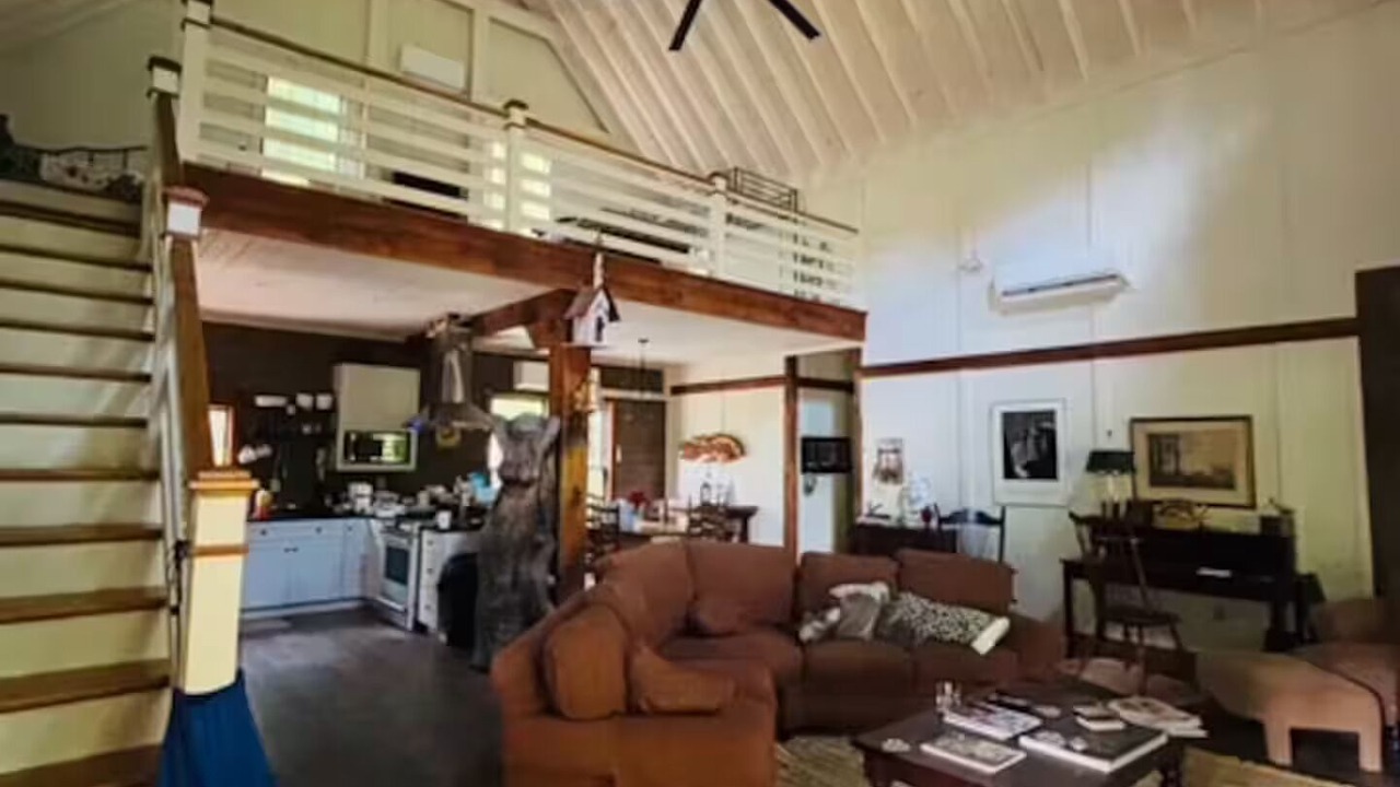 Photo of Livingroom in Saluda