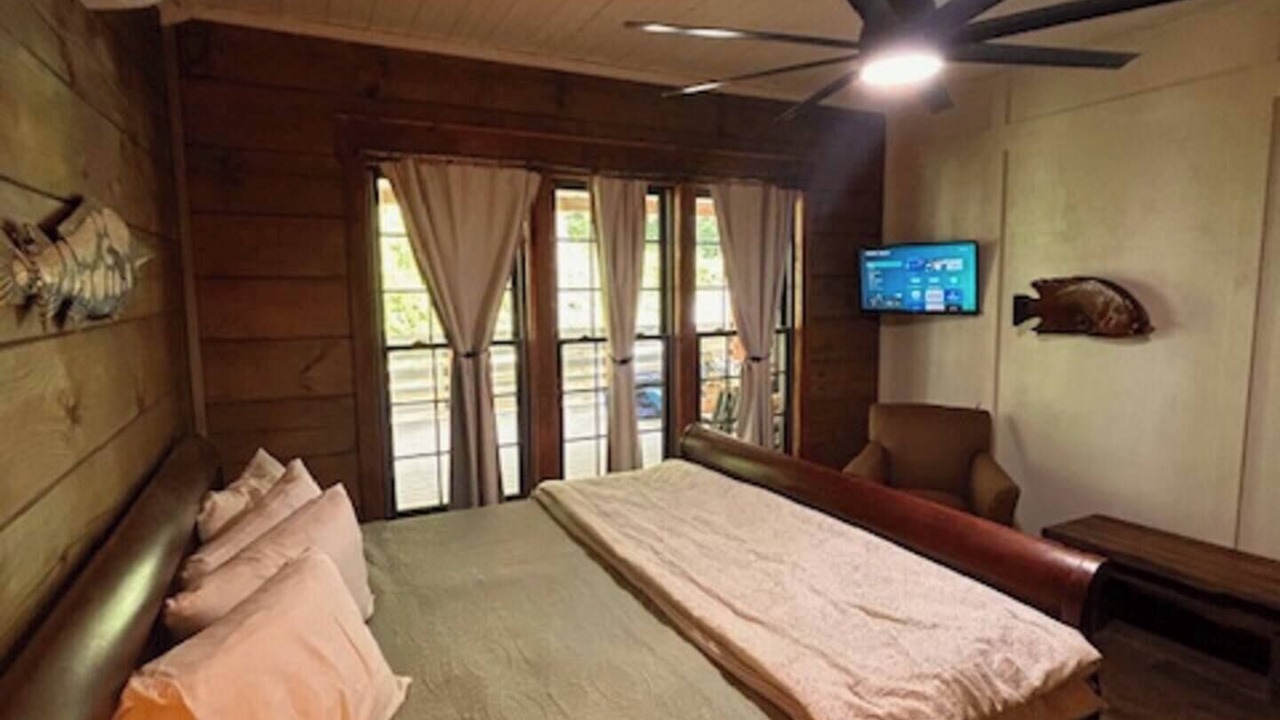 Photo of Bedroom in Saluda