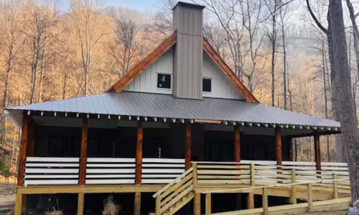 Photo of Outdoor in Saluda