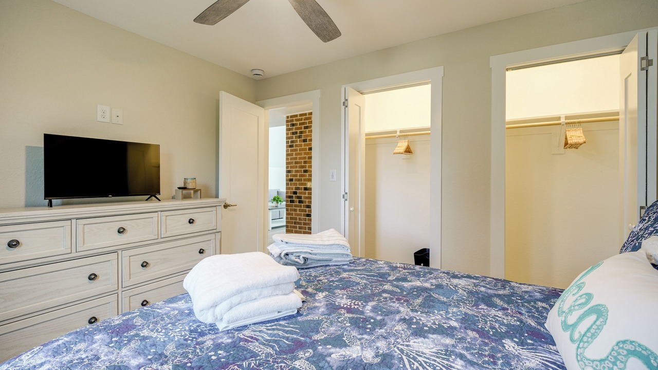 Photo of Bedroom in Colington Harbour