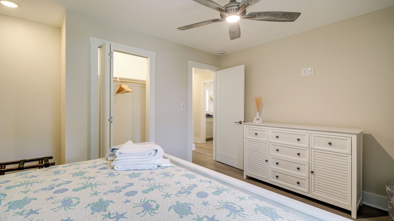 Photo of Bedroom in Colington Harbour