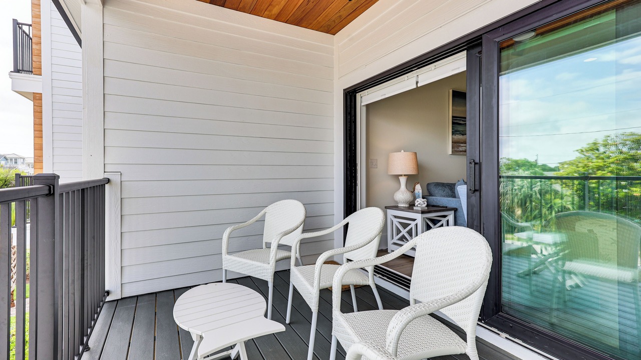 Photo of Patio Balcony in North Carolina Coast