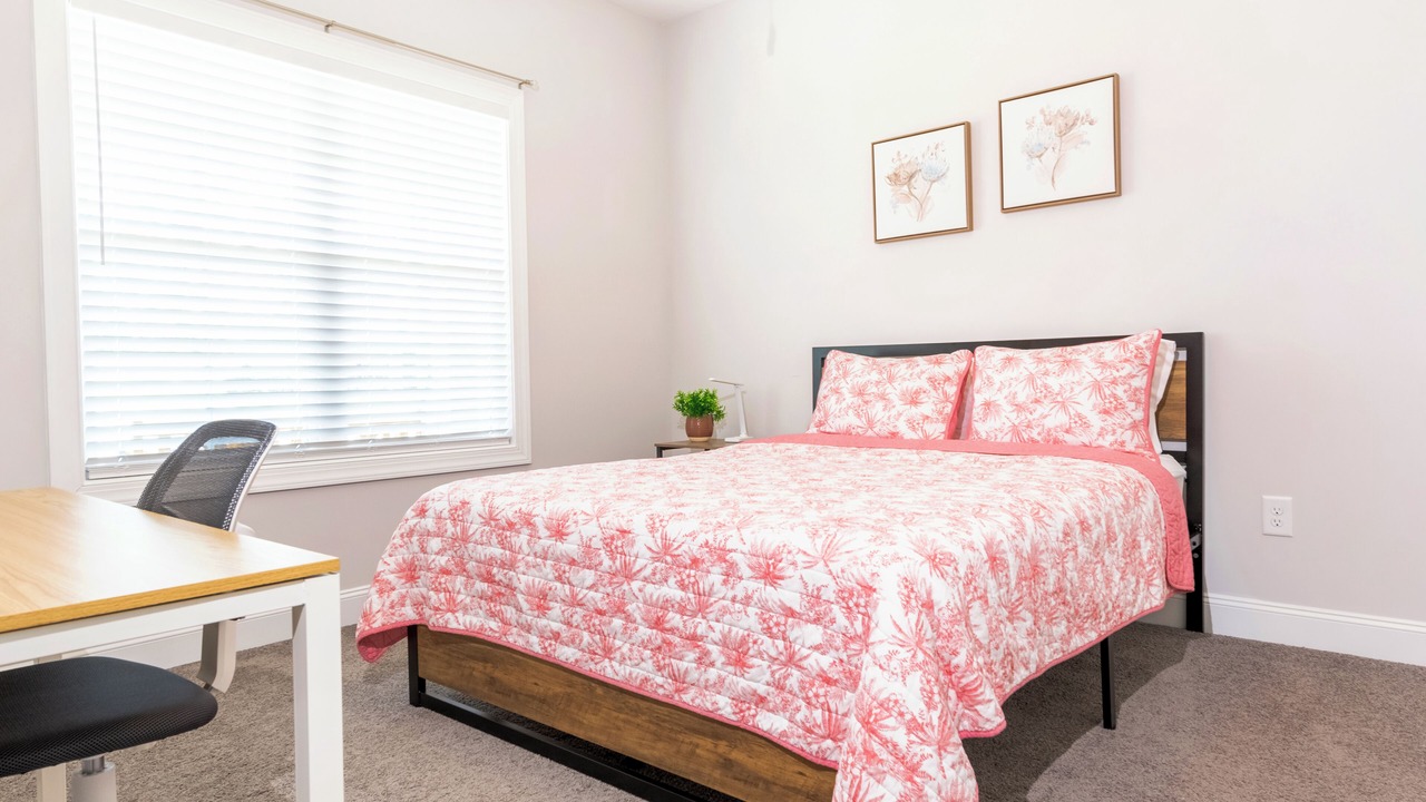 Photo of Bedroom in Lemon Springs
